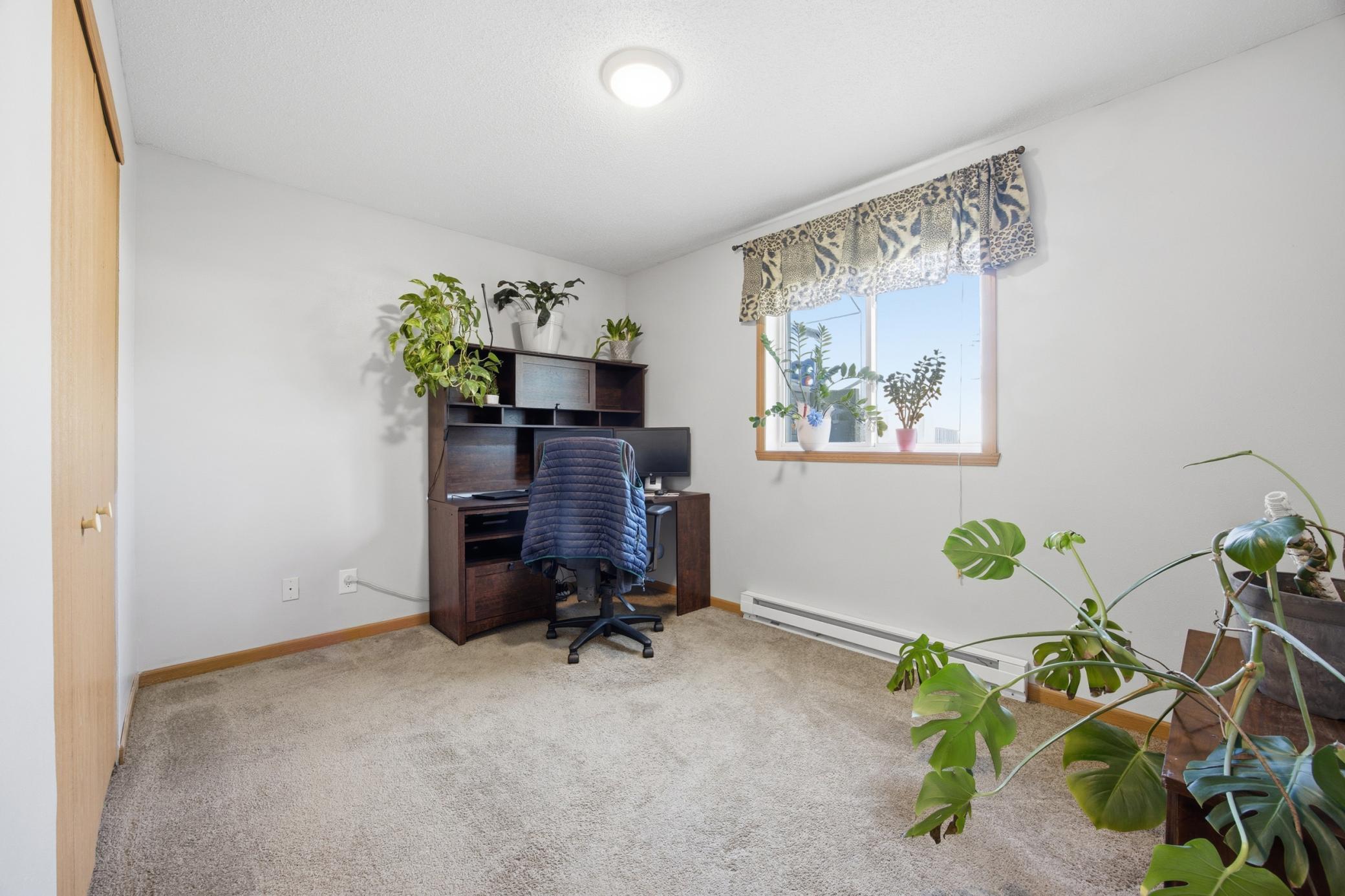 5512 18th Street South Fargo, ND 58104 - Photo 19 of 35