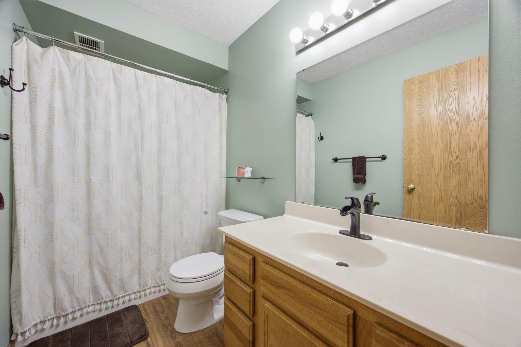 5512 18th Street South Fargo, ND 58104 - Photo 23 of 35