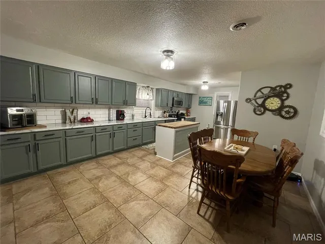 $239,900 | 1704 State Hwy HH, Sikeston, MO 63801