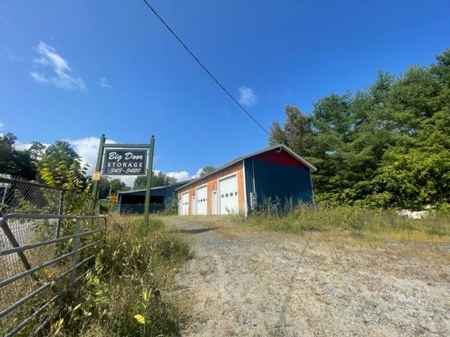 405 Railroad Street Johnson, VT 05656 - Photo 7 of 9