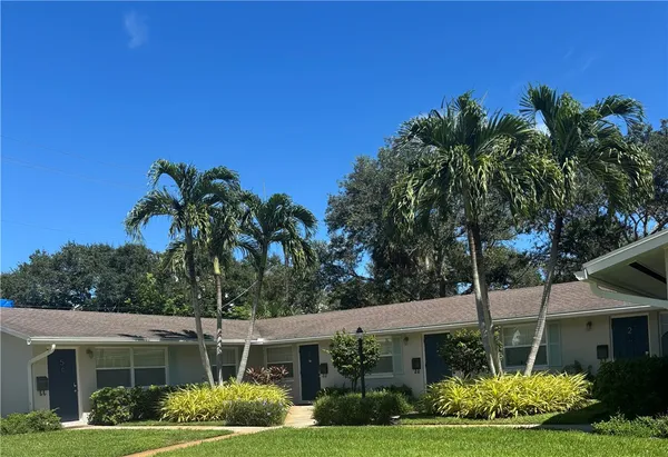 $1,800 | 3200 Eagle Drive, Unit 2, Vero Beach, FL 32963