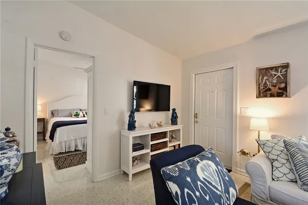 $1,800 | 3200 Eagle Drive, Unit 2, Vero Beach, FL 32963