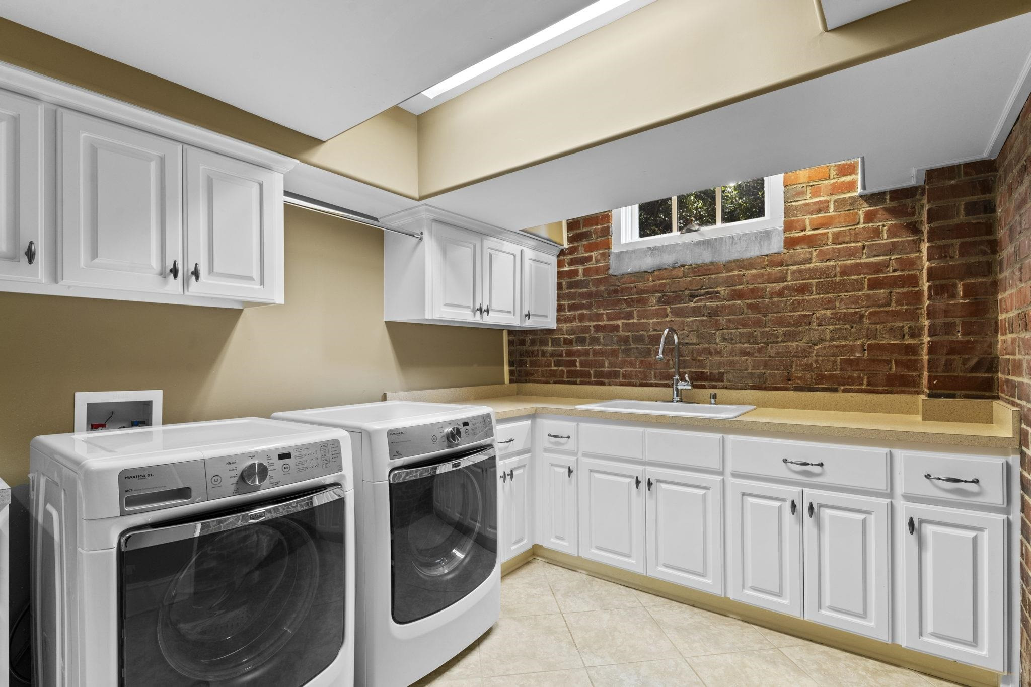 224 Hawthorne Road Raleigh, NC 27605 - Photo 33 of 46 Photo 40