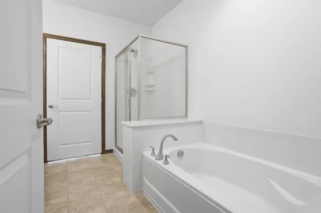 $325,000 | 1840 Freedom Lane, Unit 102, Chanhassen, MN 55317