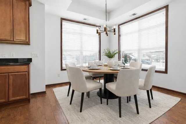 $325,000 | 1840 Freedom Lane, Unit 102, Chanhassen, MN 55317