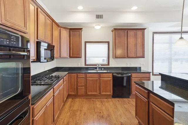 $325,000 | 1840 Freedom Lane, Unit 102, Chanhassen, MN 55317