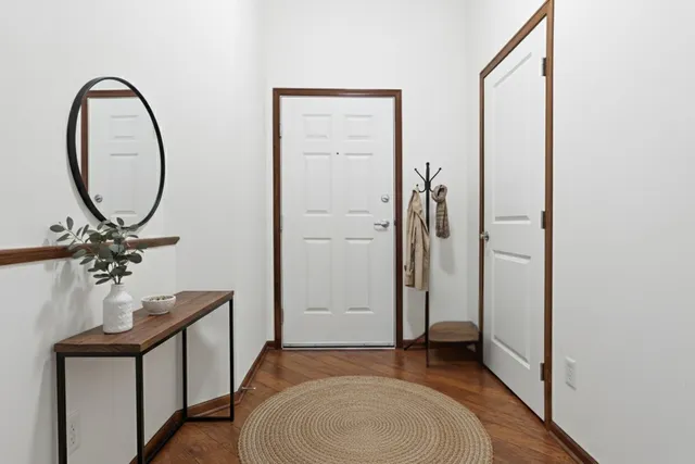 $325,000 | 1840 Freedom Lane, Unit 102, Chanhassen, MN 55317