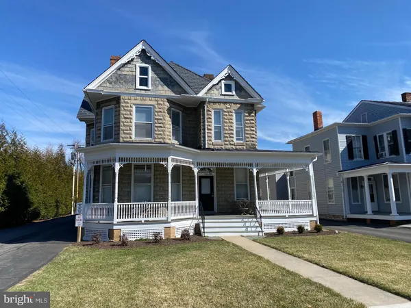 $1,250 | 324 Amherst Street, Unit 3, Winchester, VA 22601