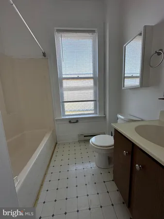 $1,250 | 324 Amherst Street, Unit 3, Winchester, VA 22601