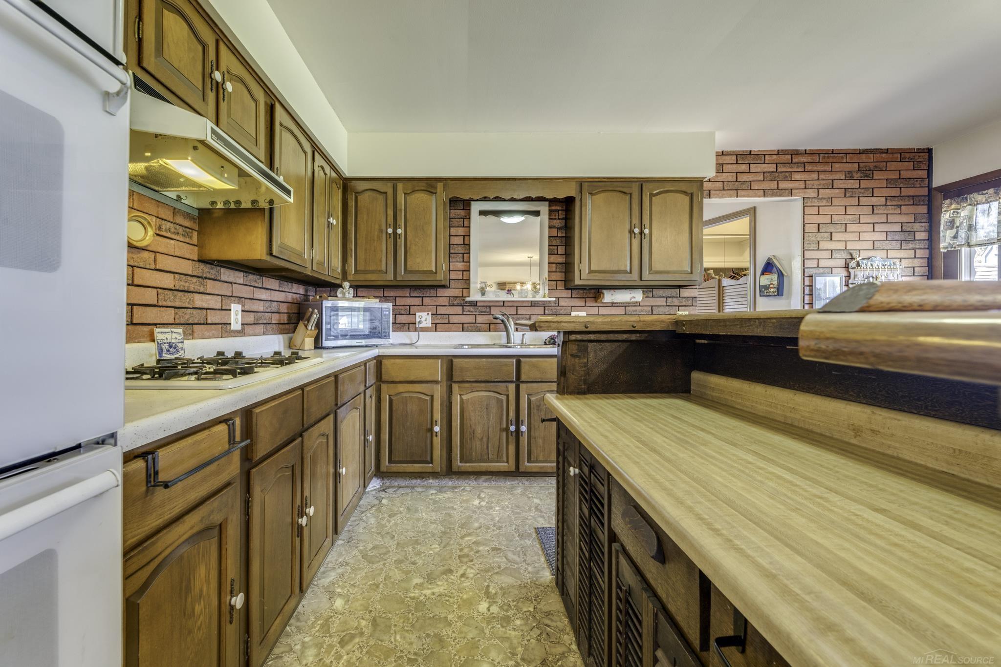 7685 Countryside Road Lexington, MI 48450 - Photo 16 of 50