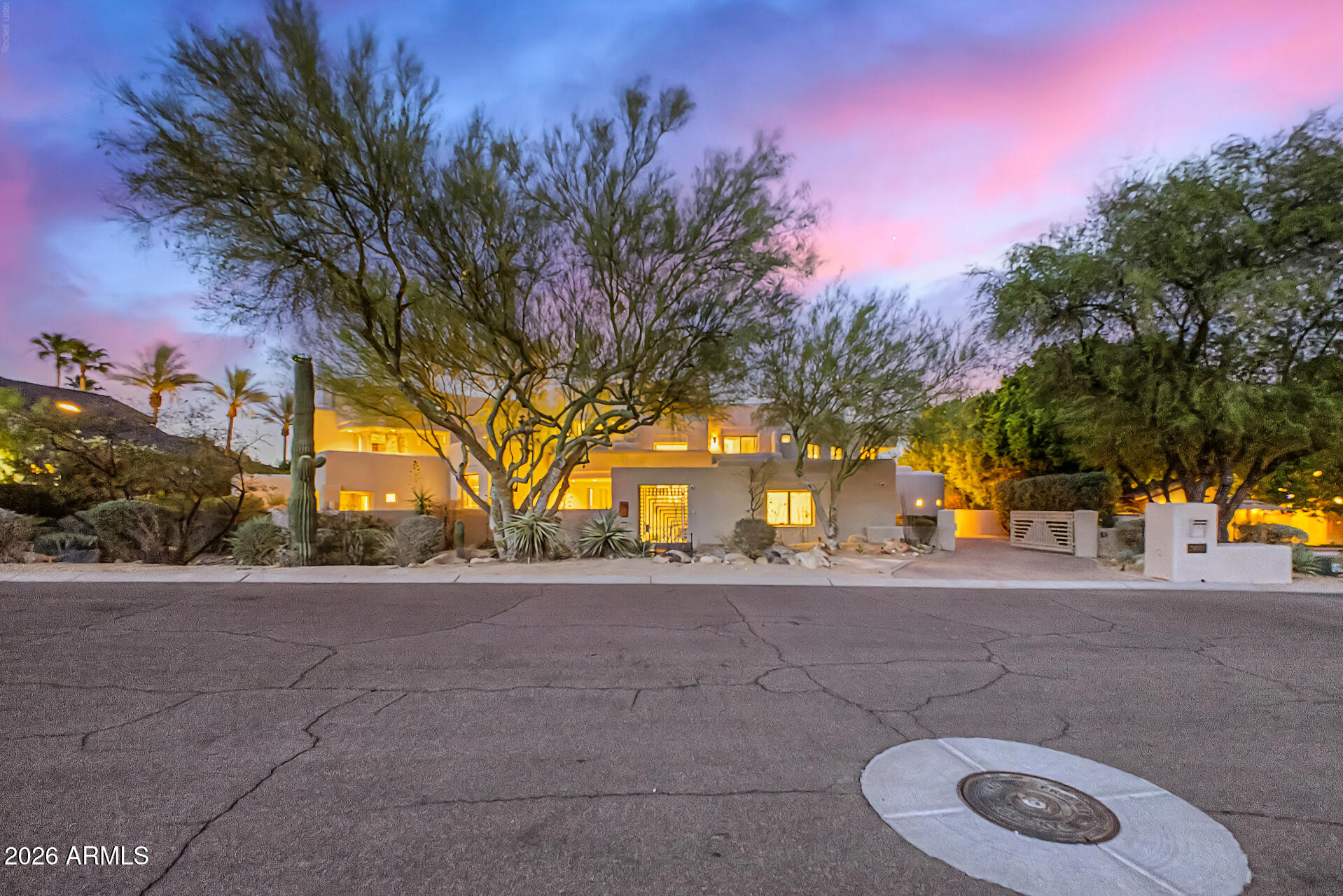 11833 South Montezuma Court Phoenix, AZ 85044 - Photo 2 of 113 01 - Montezuma