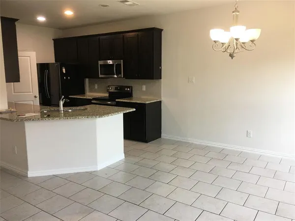 $2,150 | 316 Lead Creek Drive, Fort Worth, TX 76131