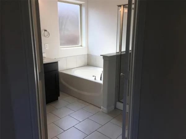 $2,150 | 316 Lead Creek Drive, Fort Worth, TX 76131