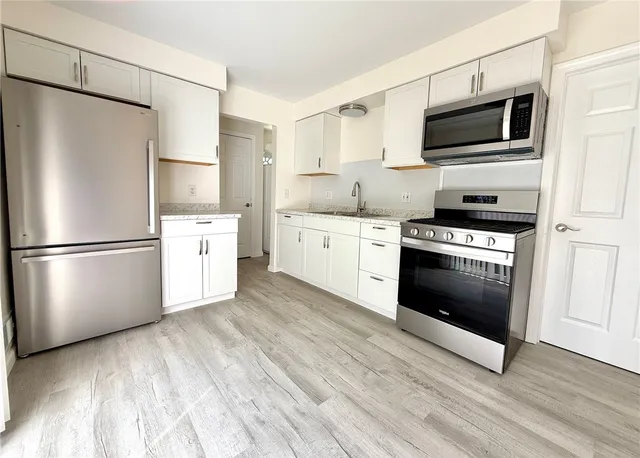 $1,650 | 1494 Culver Road, Rochester, NY 14609