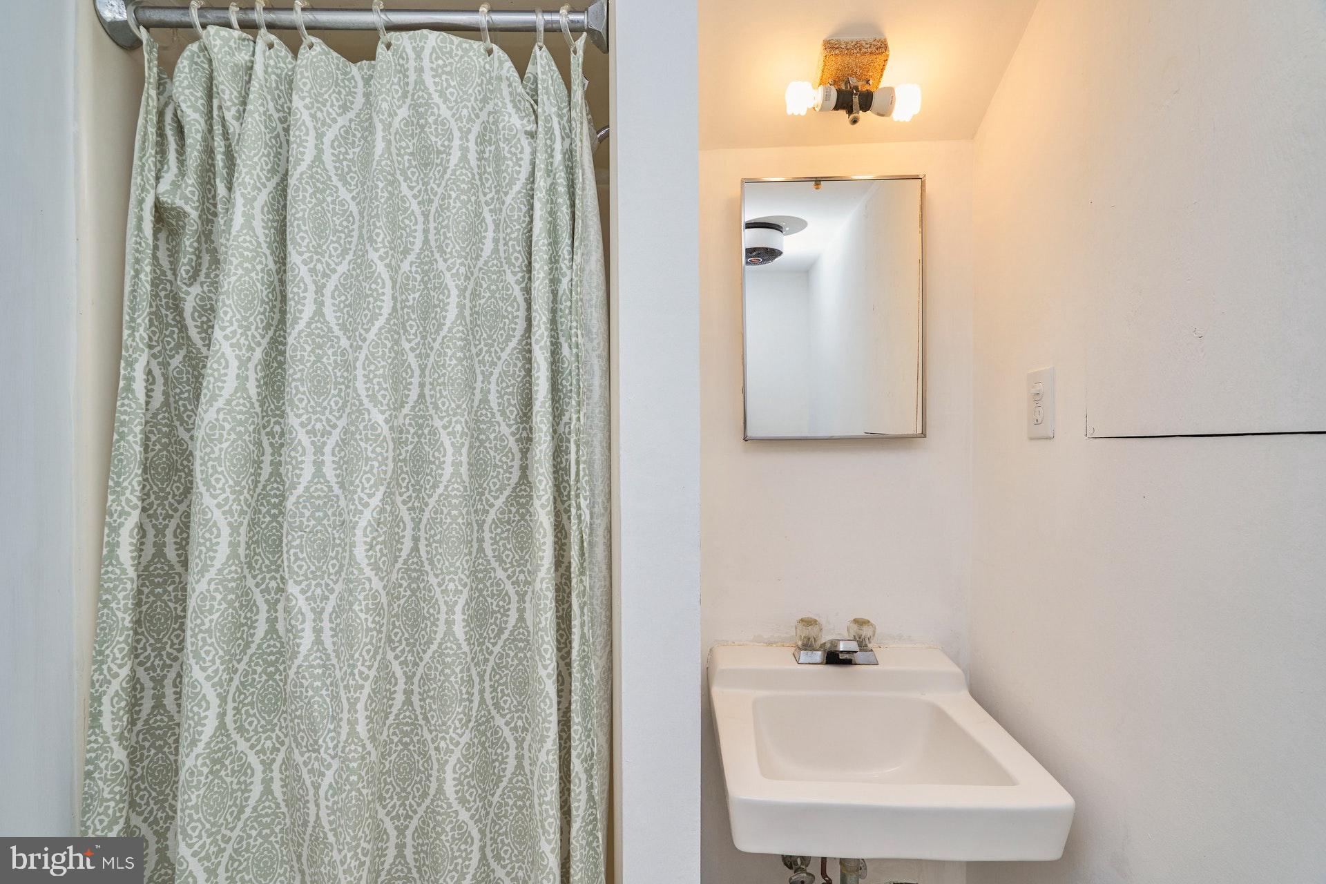 3301 Chatham Road Hyattsville, MD 20783 - Photo 20 of 33 Bathroom #3 with standup shower