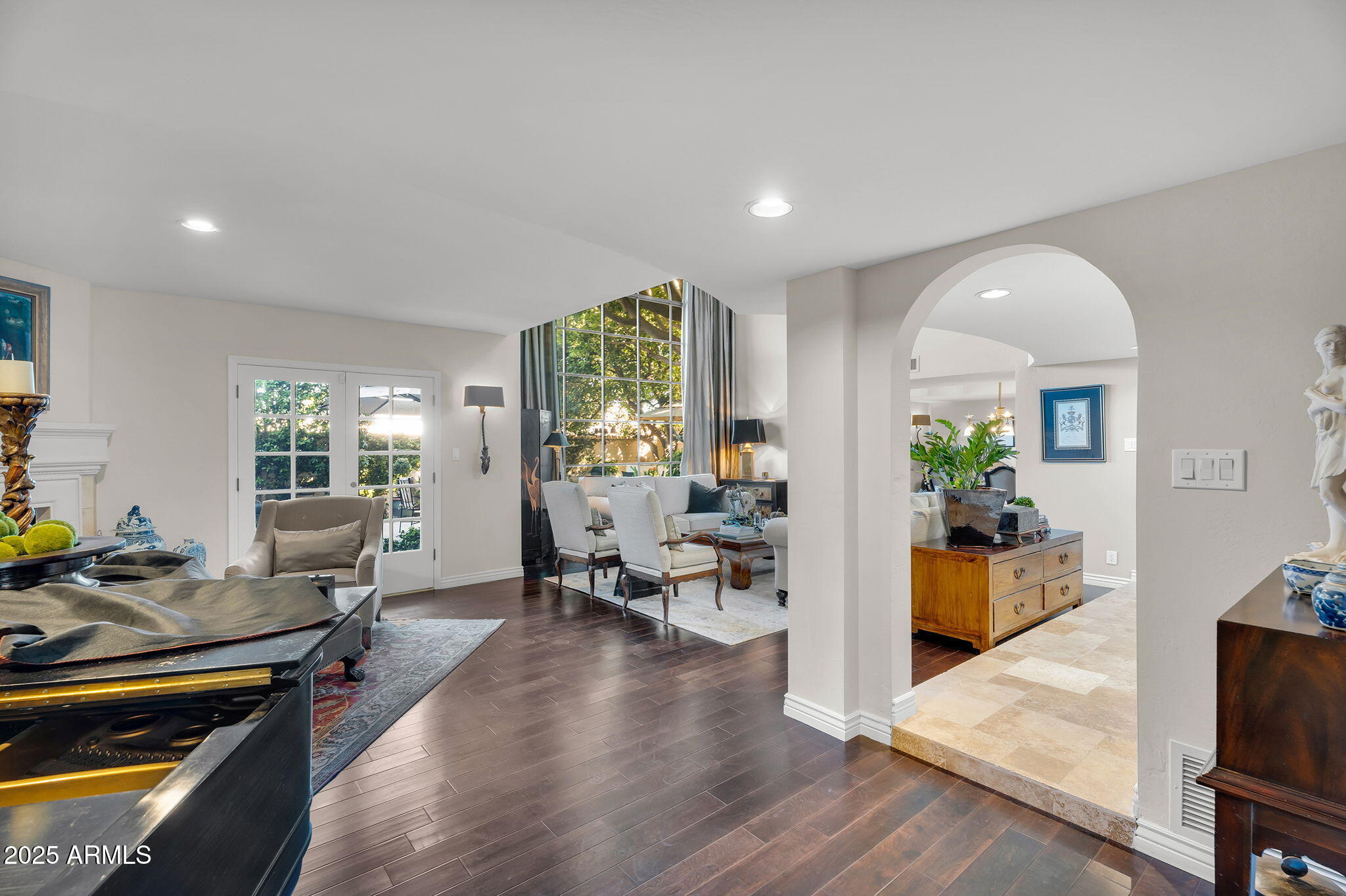 6701 North Scottsdale Road, Unit 16 Scottsdale, AZ 85250 - Photo 6 of 83 Living room
