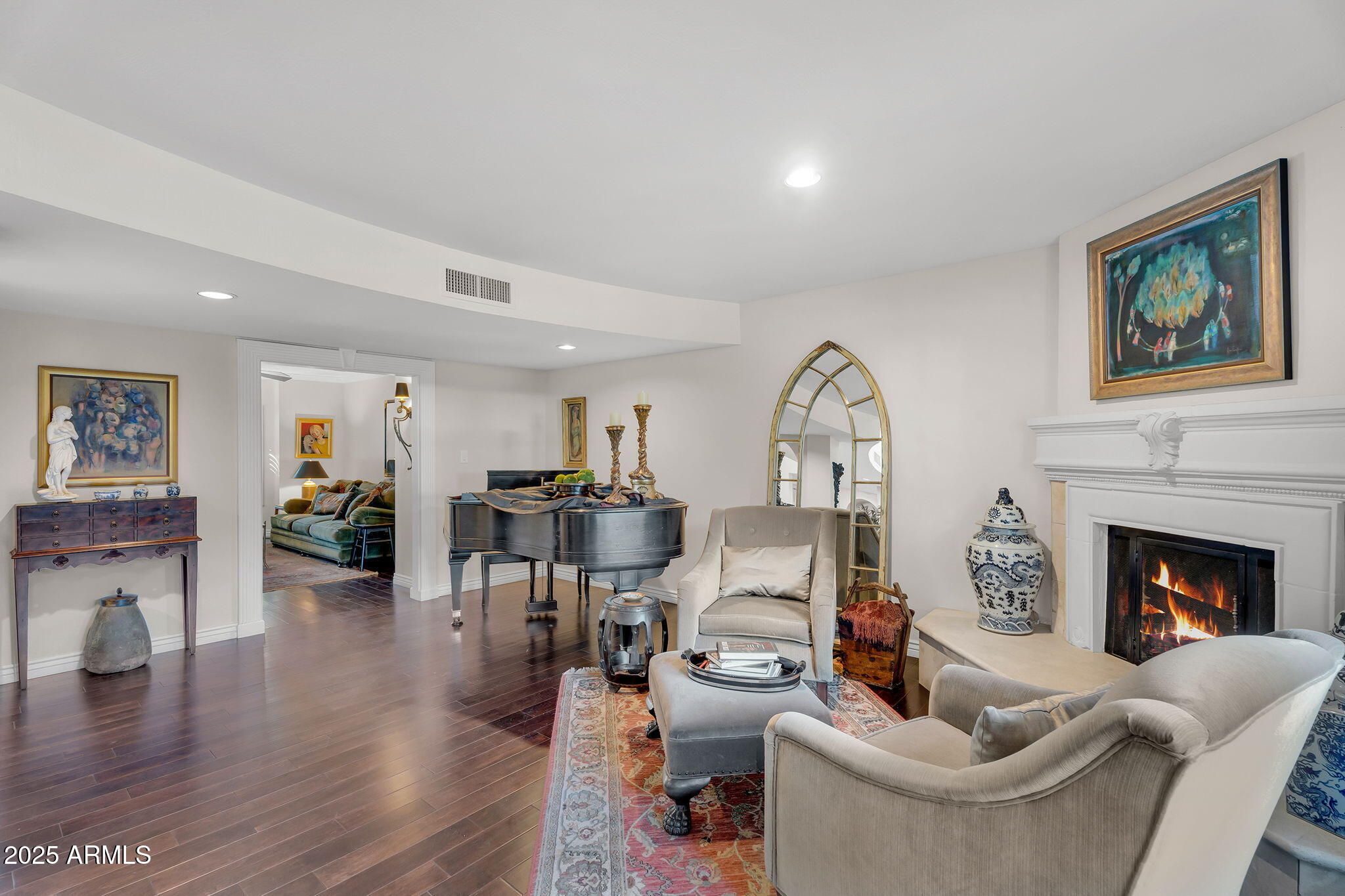6701 North Scottsdale Road, Unit 16 Scottsdale, AZ 85250 - Photo 9 of 83 Living room