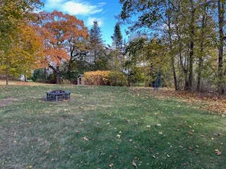 $375,000 | 1032 Commercial Street, Rockport, ME 04856