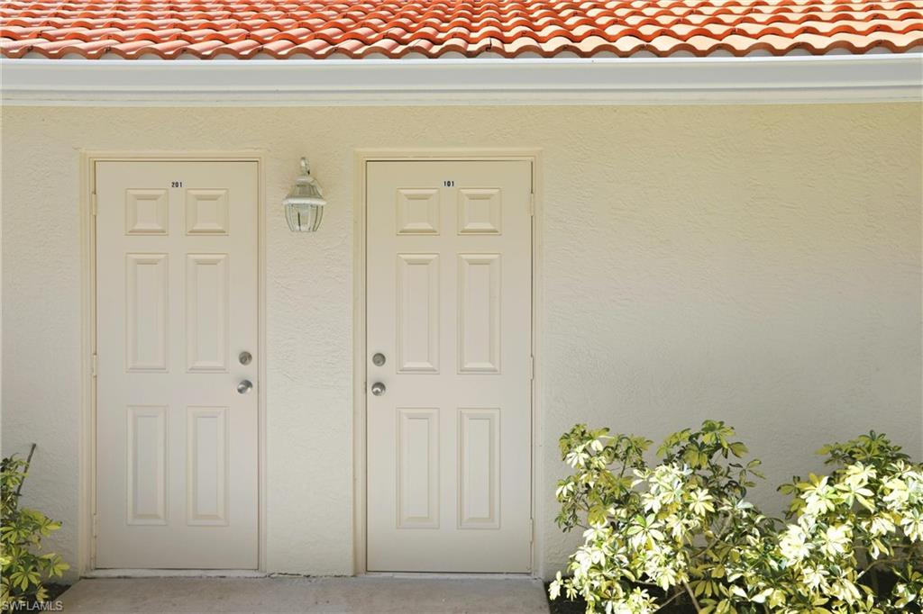 289 Robin Hood Circle, Unit 101 Naples, FL 34104 - Photo 37 of 47