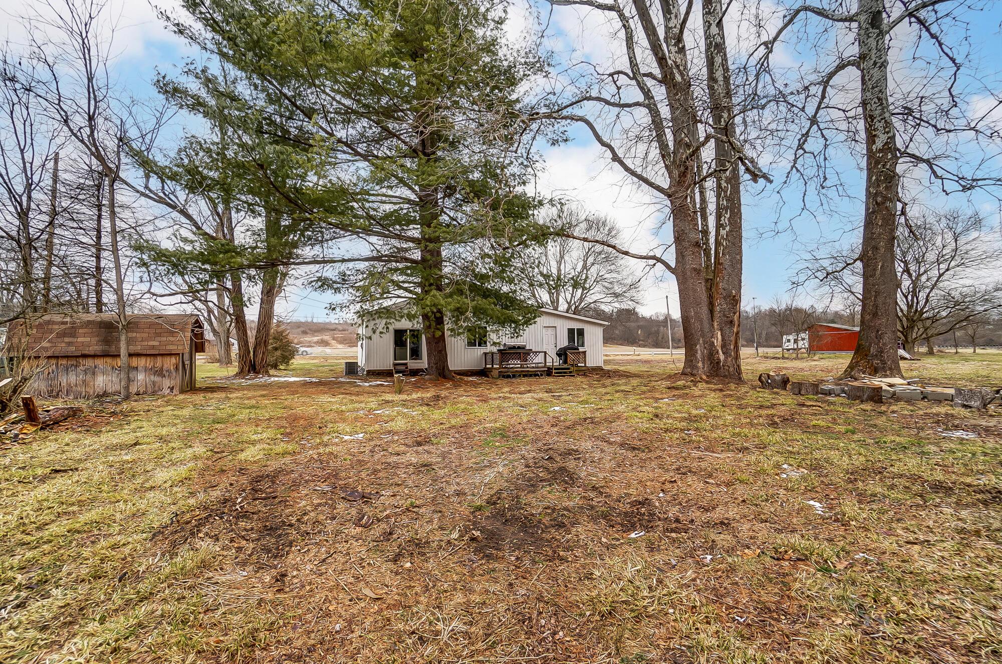 6876 Columbus Road Centerburg, OH 43011 - Photo 37 of 46 038