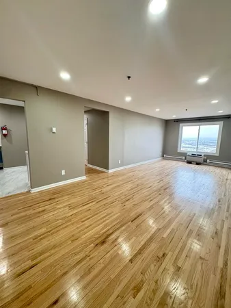 $2,700 | 1911 Grand Avenue, Unit 1C, North Bergen, NJ 07047