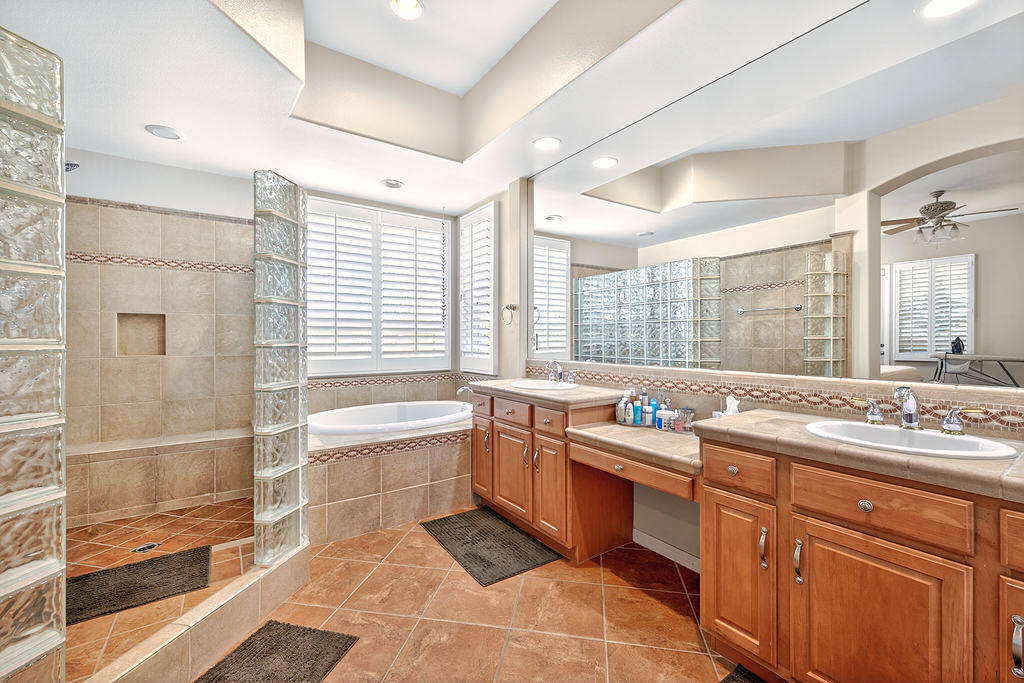 76 Via Del Mercato Rancho Mirage, CA 92270 - Photo 20 of 32 24