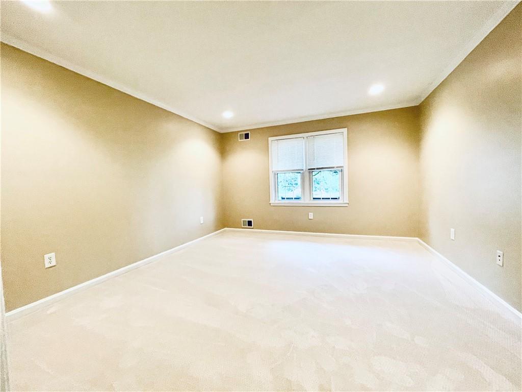 1041 Rutledge Drive Pittsburgh, PA 15241 - Photo 12 of 25 Gallery Image 12