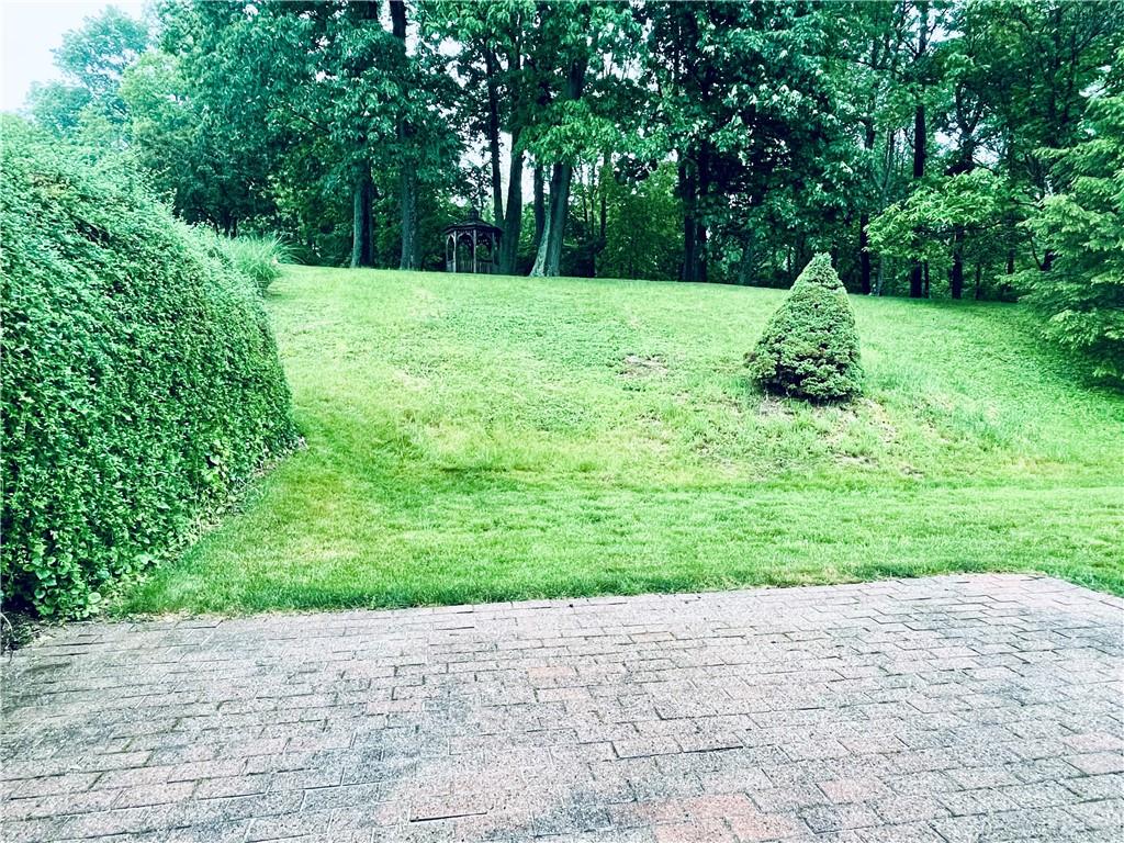 1041 Rutledge Drive Pittsburgh, PA 15241 - Photo 23 of 25 Gallery Image 23