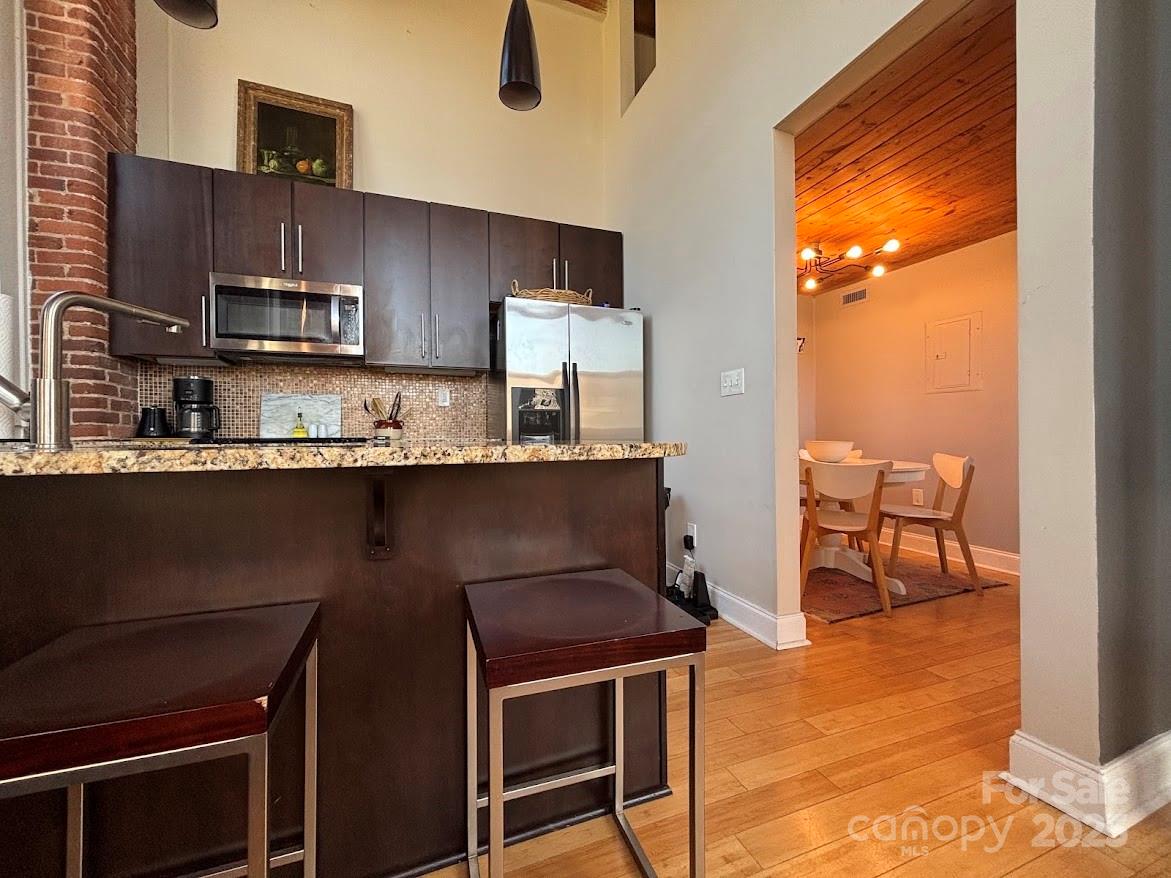 201 South Hoskins Road, Unit 136 Charlotte, NC 28208 - Photo 8 of 37