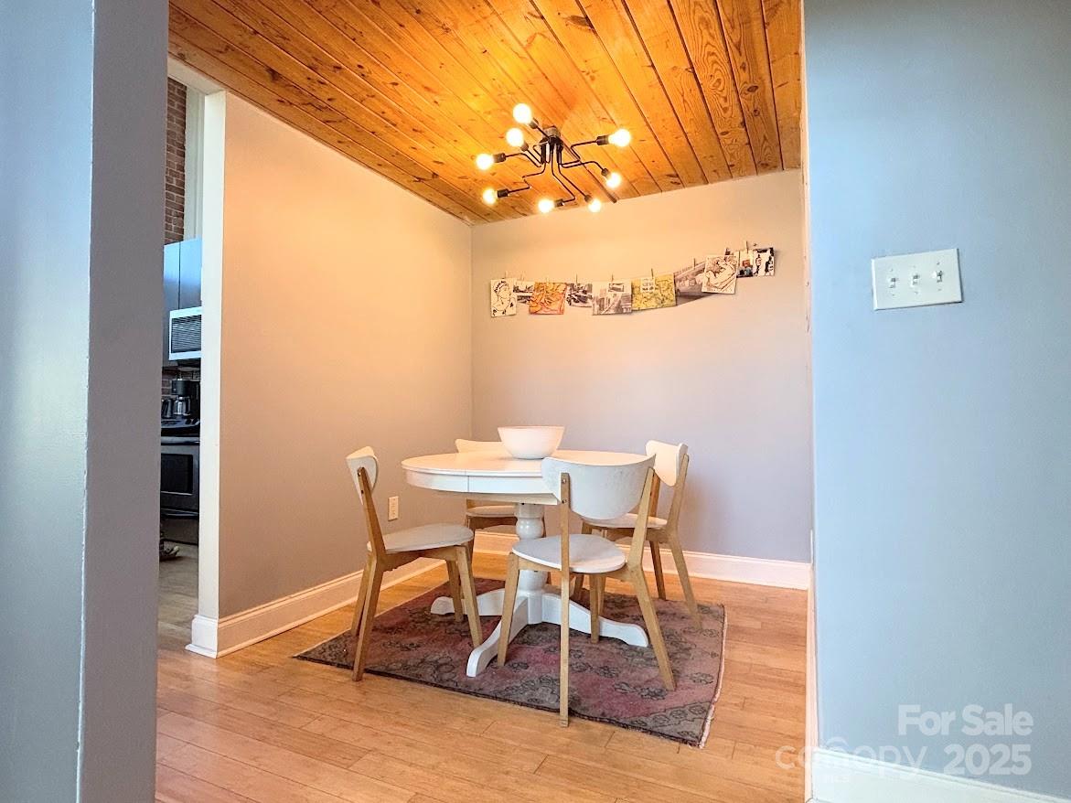 201 South Hoskins Road, Unit 136 Charlotte, NC 28208 - Photo 9 of 37