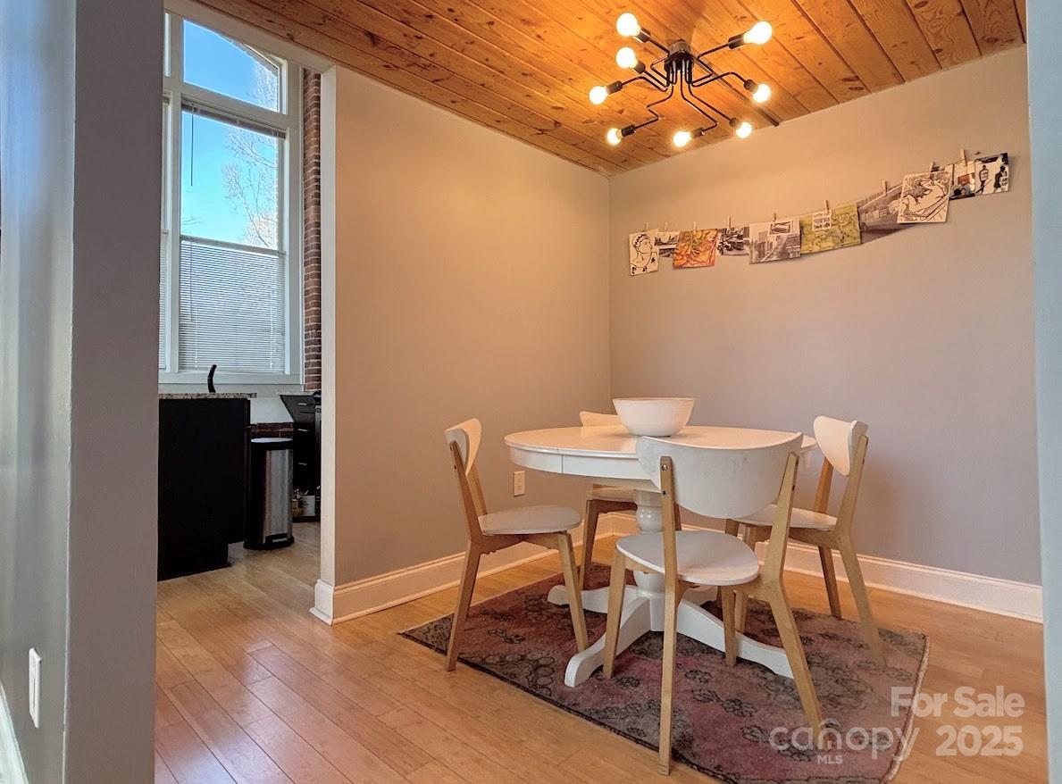 201 South Hoskins Road, Unit 136 Charlotte, NC 28208 - Photo 10 of 37
