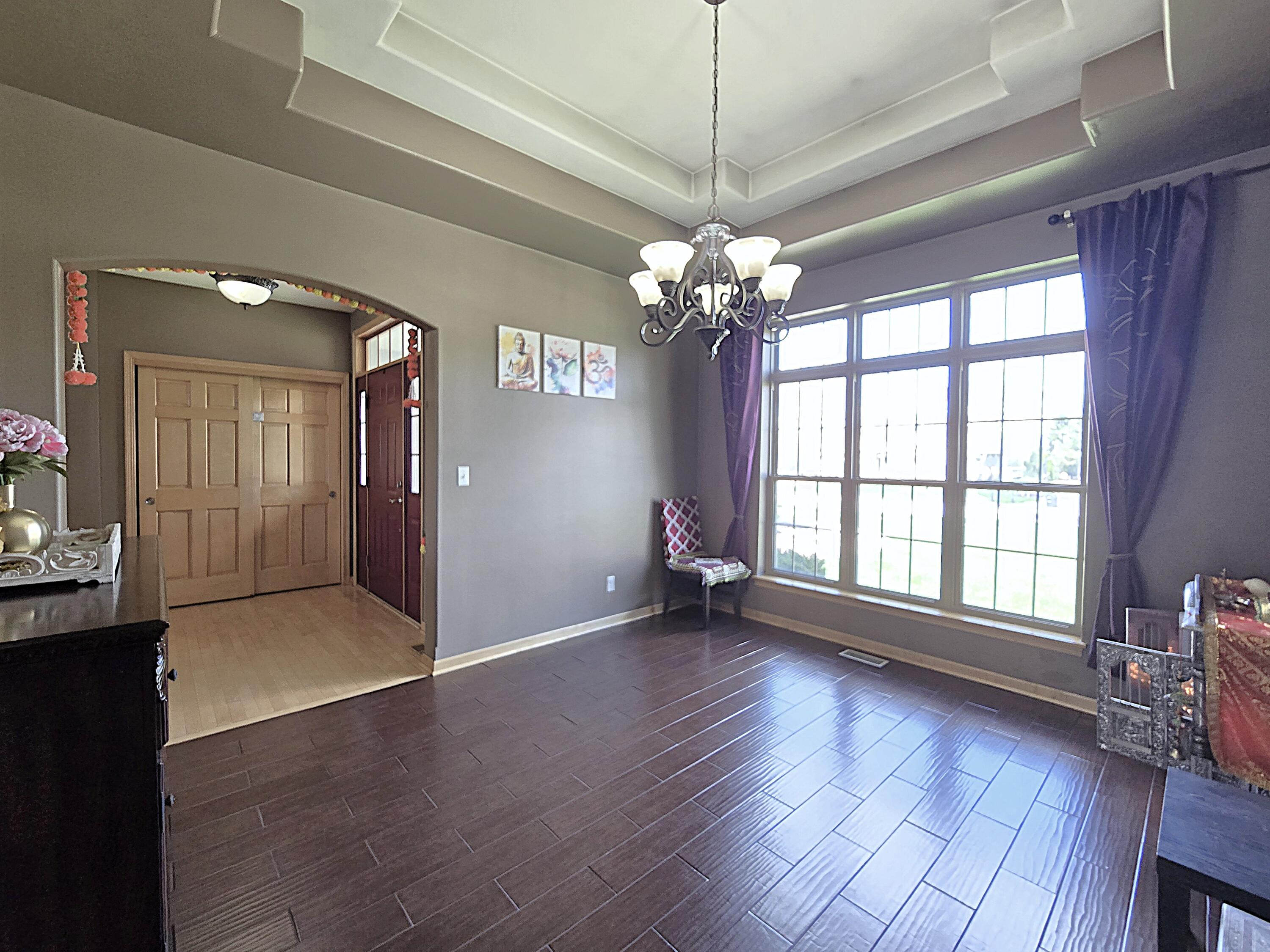 9729 West Prairie Grass Way Franklin, WI 53132 - Photo 14 of 73 Dining Room