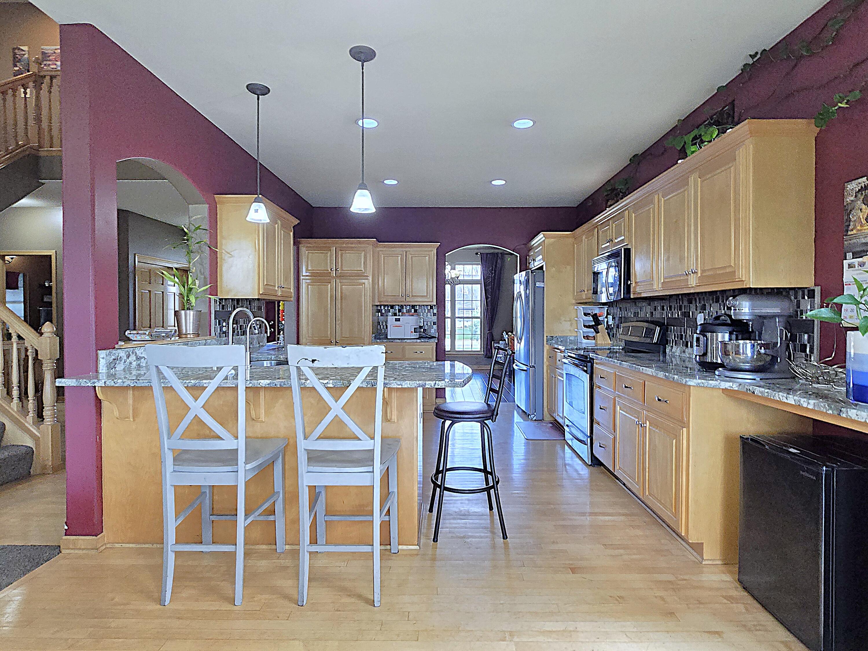 9729 West Prairie Grass Way Franklin, WI 53132 - Photo 3 of 73 Kitchen