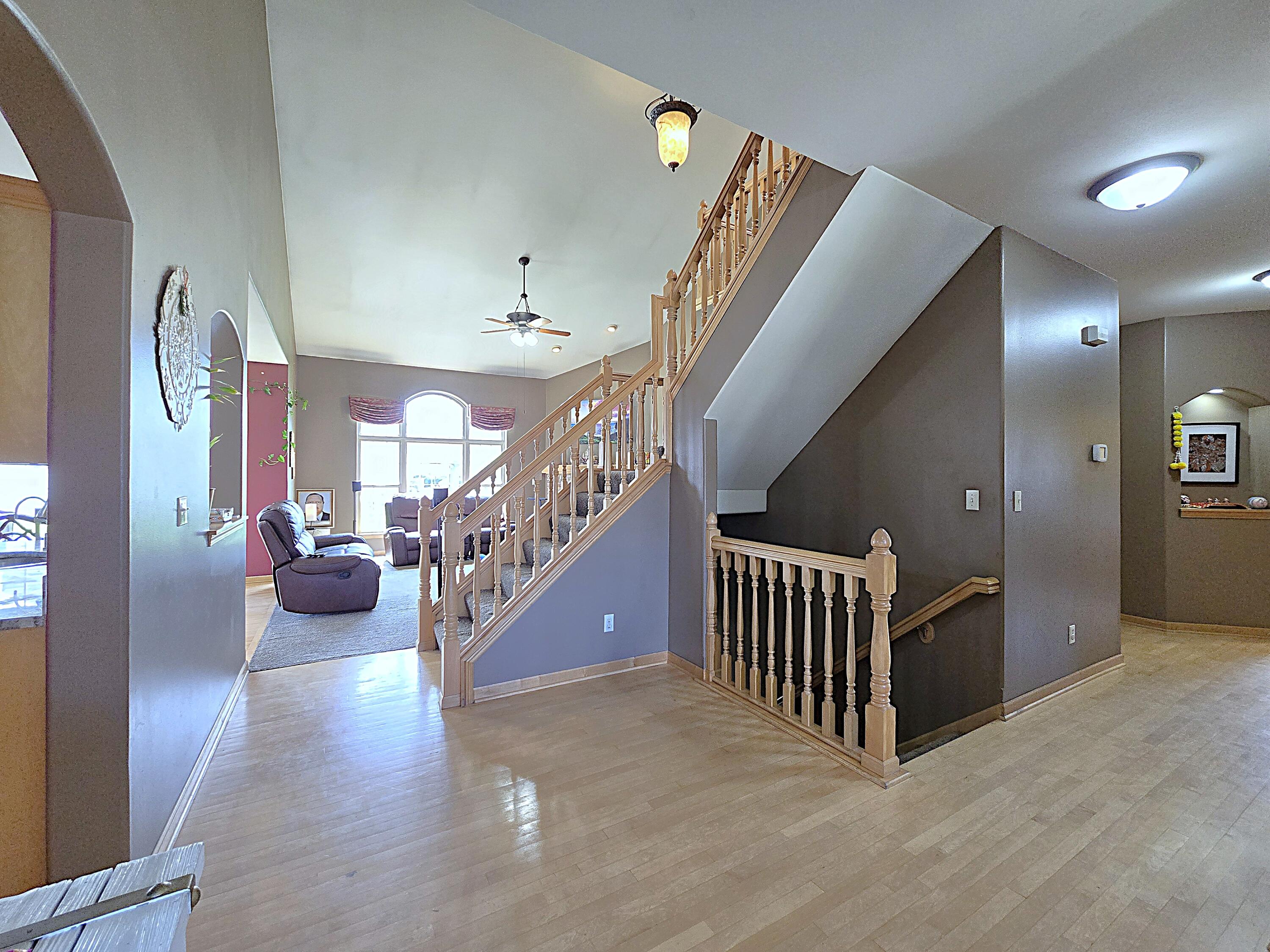 9729 West Prairie Grass Way Franklin, WI 53132 - Photo 45 of 73 Foyer