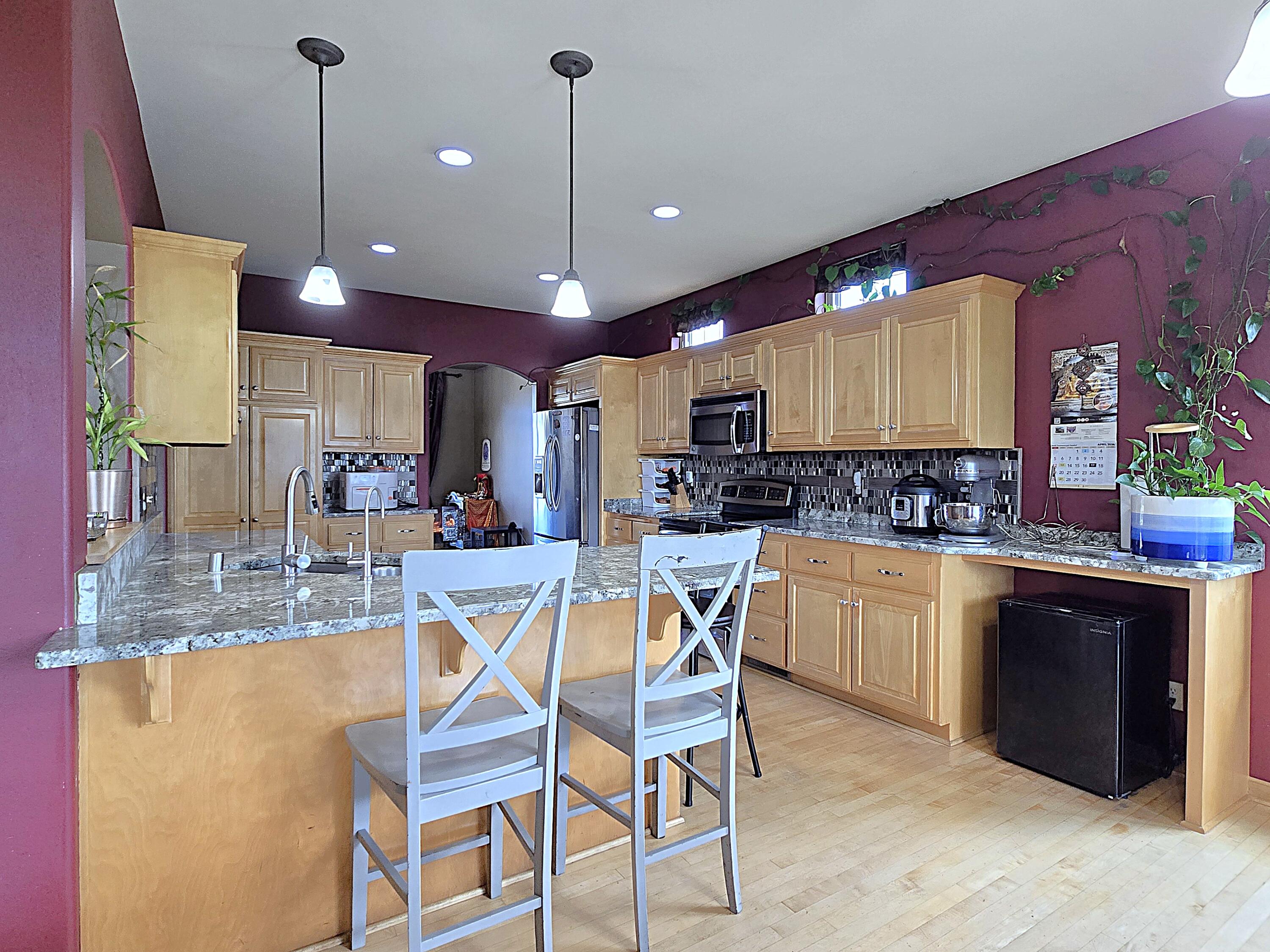 9729 West Prairie Grass Way Franklin, WI 53132 - Photo 5 of 73 Kitchen