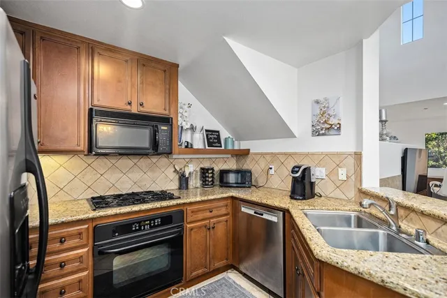 $1,150,000 | 109 Jadestone, Irvine, CA 92603