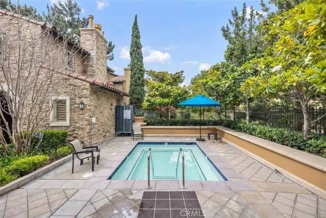 $1,150,000 | 109 Jadestone, Irvine, CA 92603