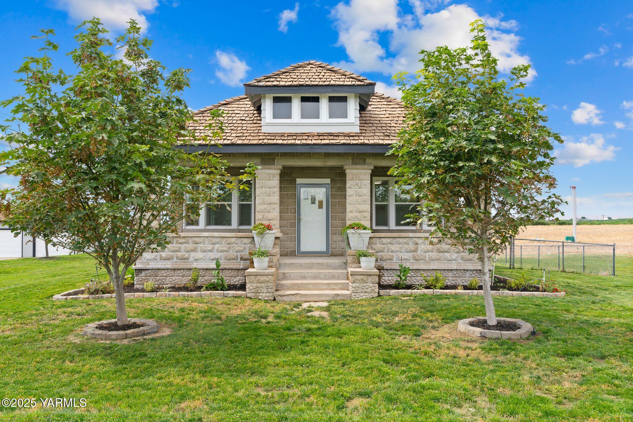 650 White Rd