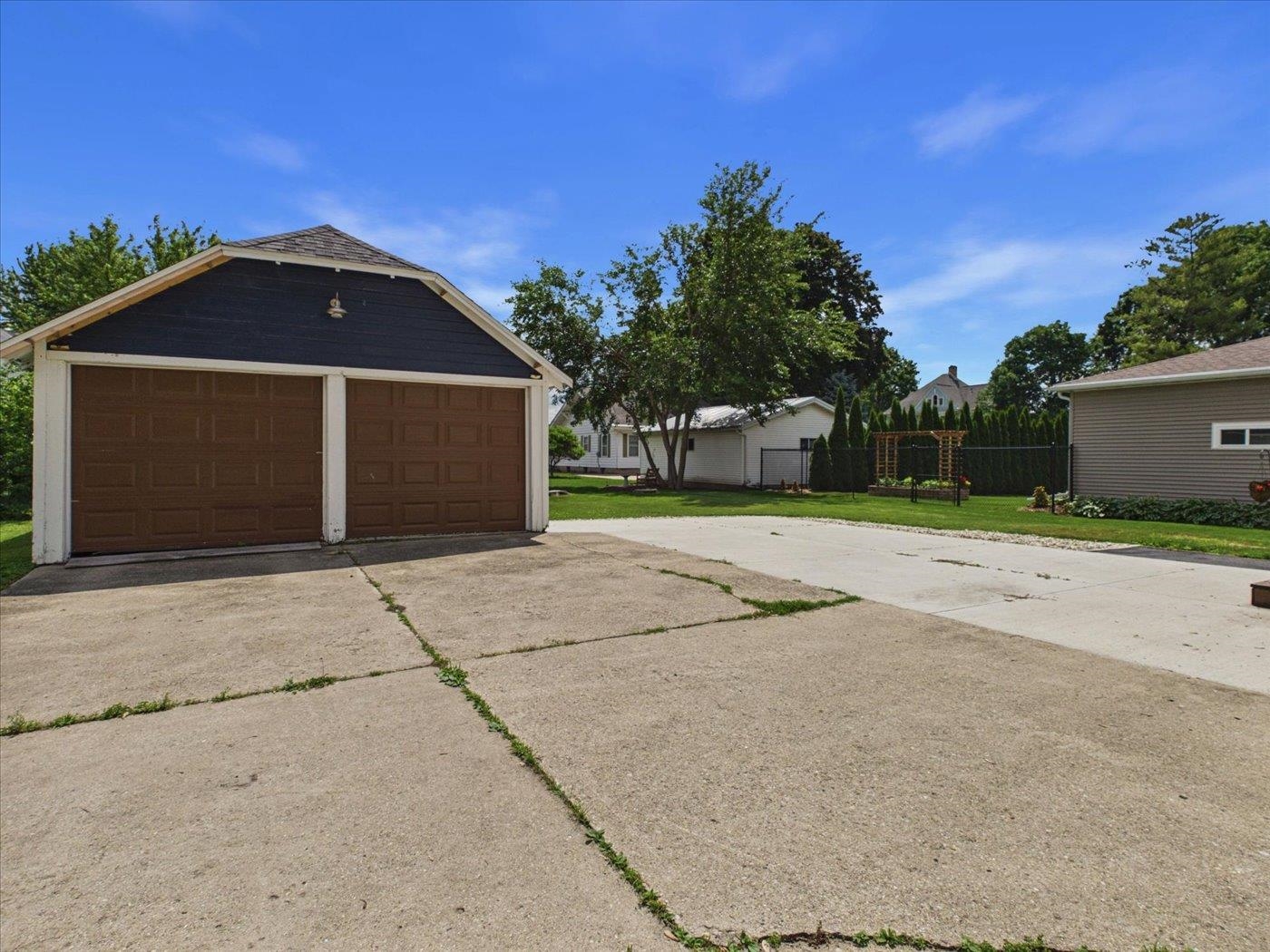 450 Second Street Randolph, WI 53956 - Photo 4 of 43