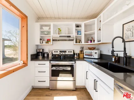 $549,000 | 2724 Stonehill Avenue, Joshua Tree, CA 92252