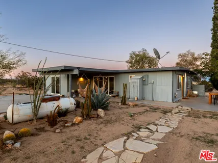 $549,000 | 2724 Stonehill Avenue, Joshua Tree, CA 92252