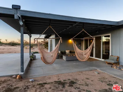 $549,000 | 2724 Stonehill Avenue, Joshua Tree, CA 92252