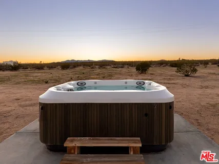 $549,000 | 2724 Stonehill Avenue, Joshua Tree, CA 92252