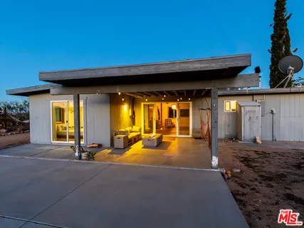 $545,000 | 2724 Stonehill Avenue, Joshua Tree, CA 92252