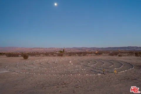 $549,000 | 2724 Stonehill Avenue, Joshua Tree, CA 92252