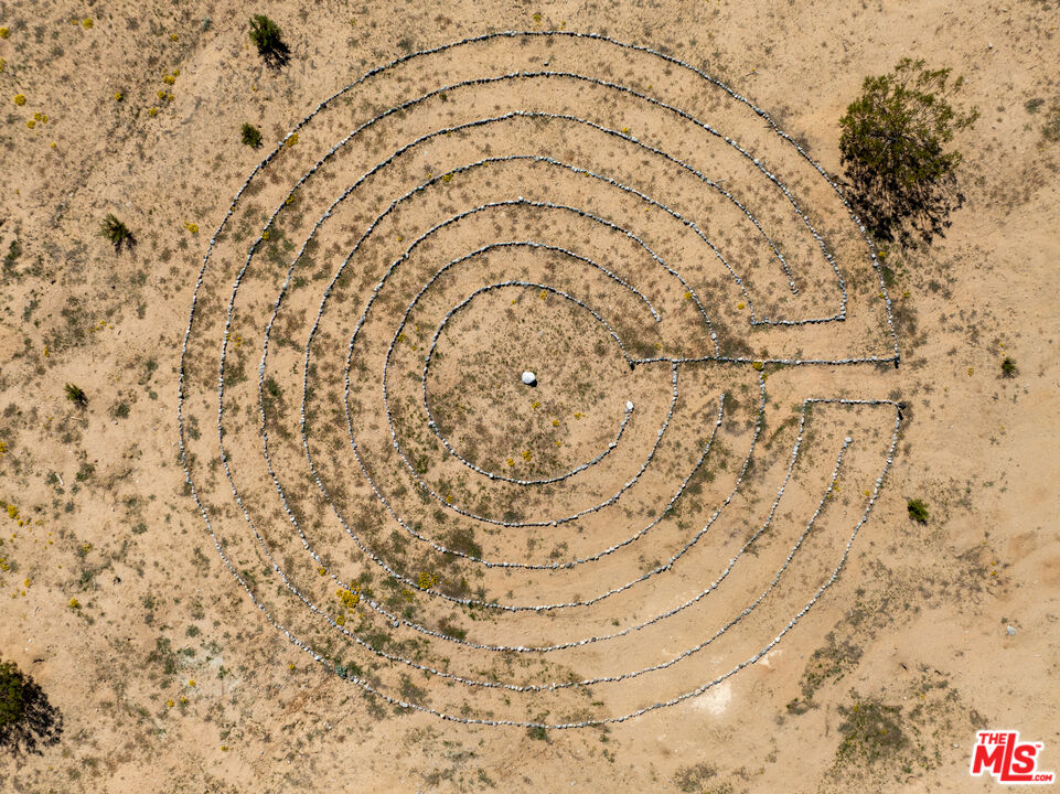 2724 Stonehill Avenue Joshua Tree, CA 92252 - Photo 64 of 65