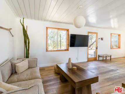 $549,000 | 2724 Stonehill Avenue, Joshua Tree, CA 92252