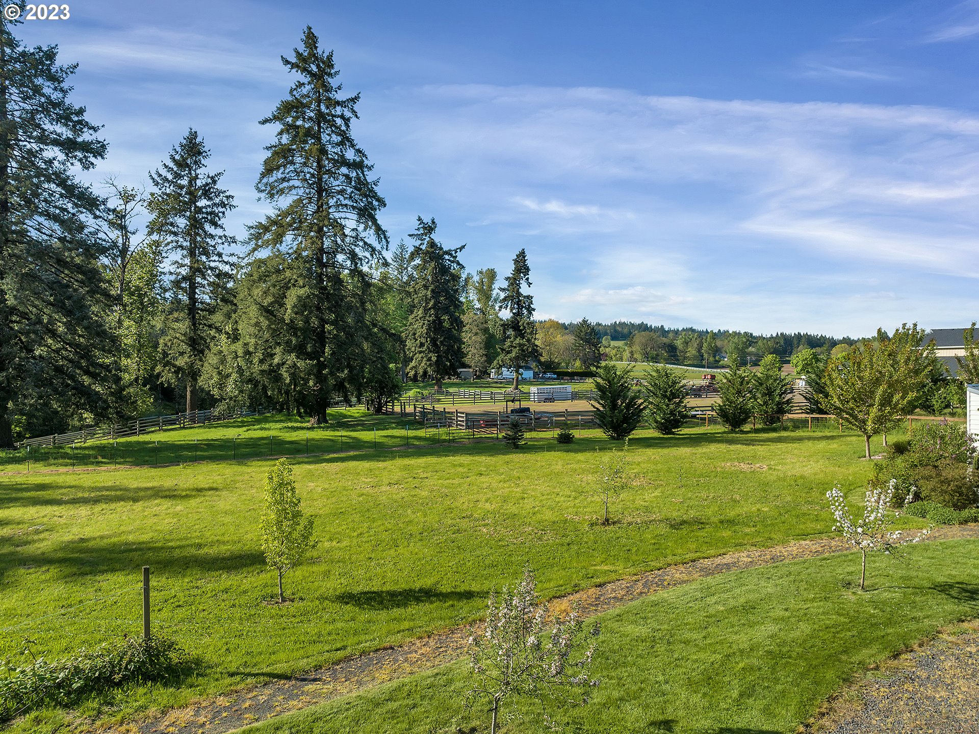 16939 Southwest Wilsonville Road Wilsonville, OR 97070 - Photo 41 of 43 a view of a golf course with a lake