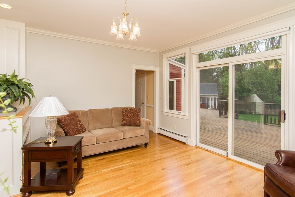 4 Old Town Road Walpole, MA 02081 - Photo 8 of 29 Gallery Image 8