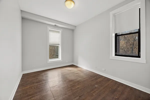 $269,900 | 812 North Boulevard, Unit 201, Oak Park, IL 60301